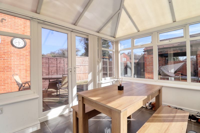 Property photo 3 of 10 Conservatory