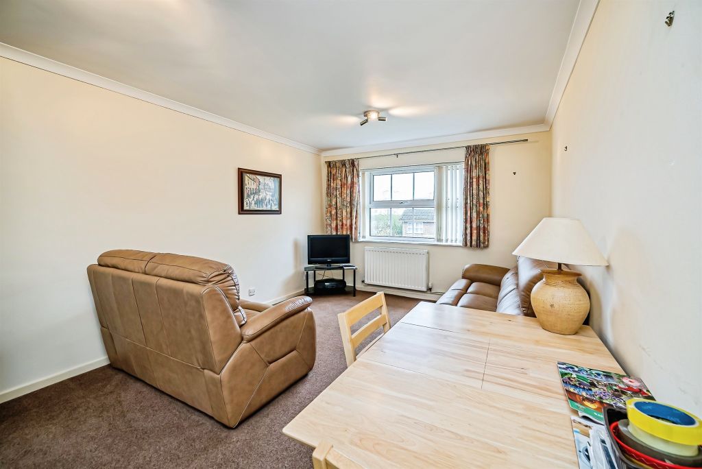 Property photo 3 of 16