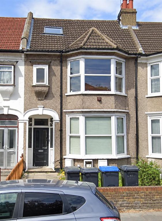 Property photo 1 of 1 British Terraced House Facade With Bay Windows.Png