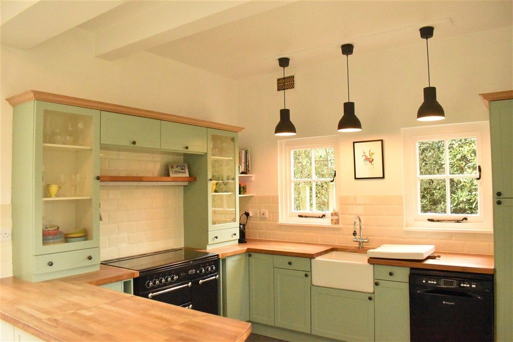 Property photo 1 of 20 Kitchen