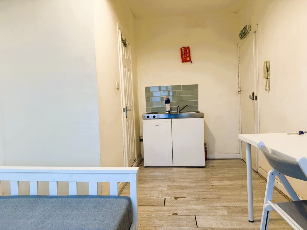 Property photo 3 of 4 Thumbnail_Img_3978