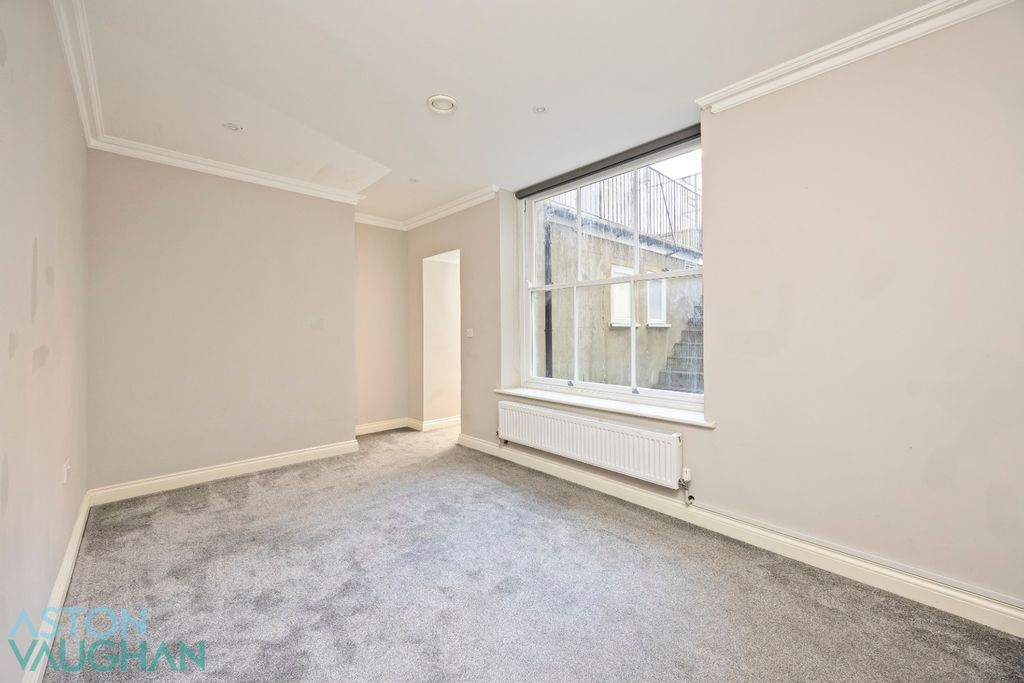 Property photo 3 of 9 5118052