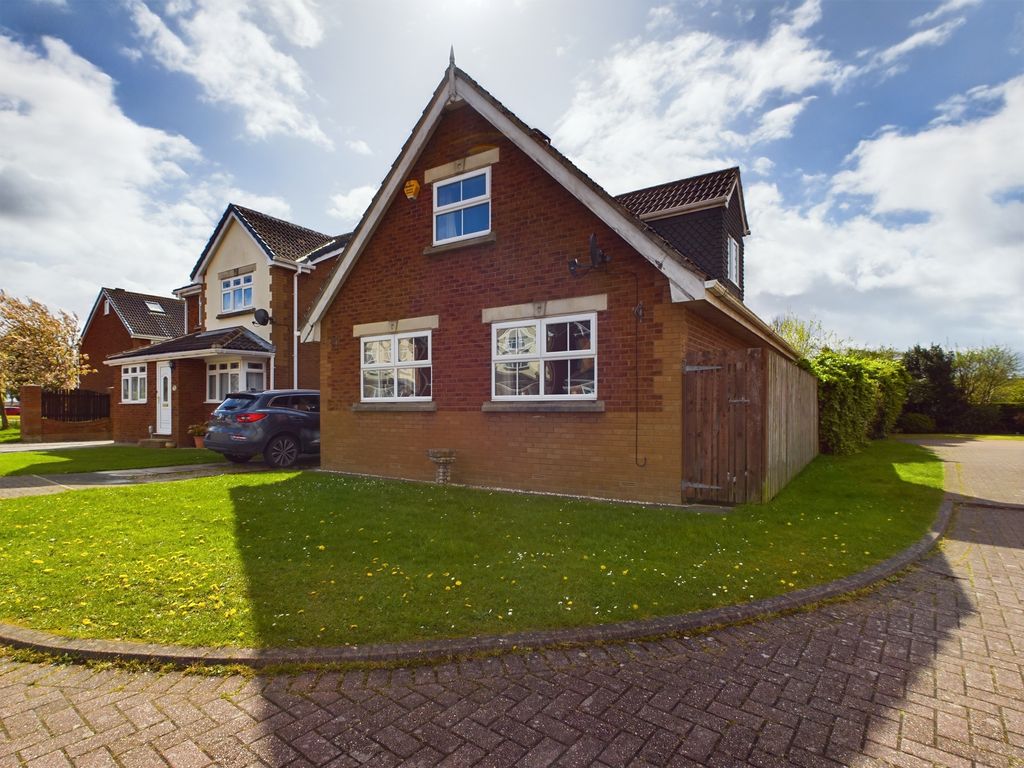 Property photo 1 of 12