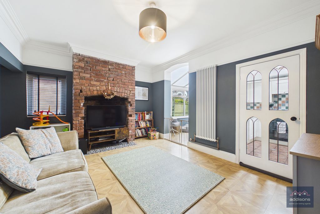 Property photo 3 of 32 Photo 4