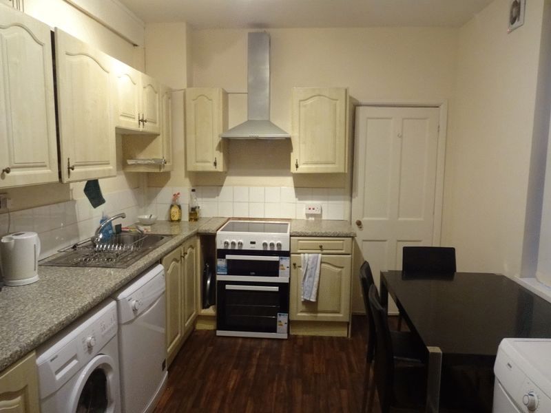 Property photo 2 of 7 Photo 5