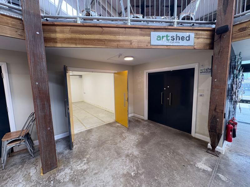 Property photo 2 of 9 Photo 11