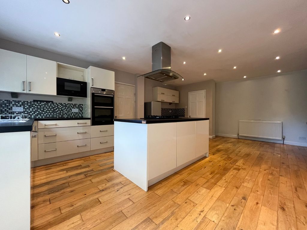 Property photo 2 of 14 Picture No. 09