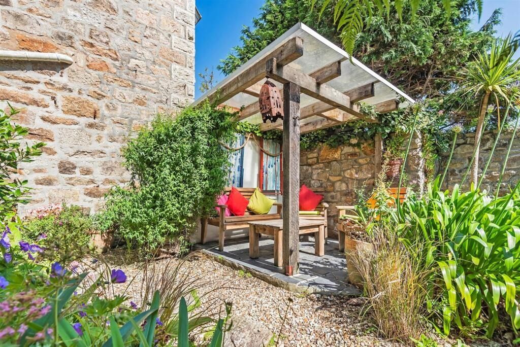 Property photo 3 of 34 4836822