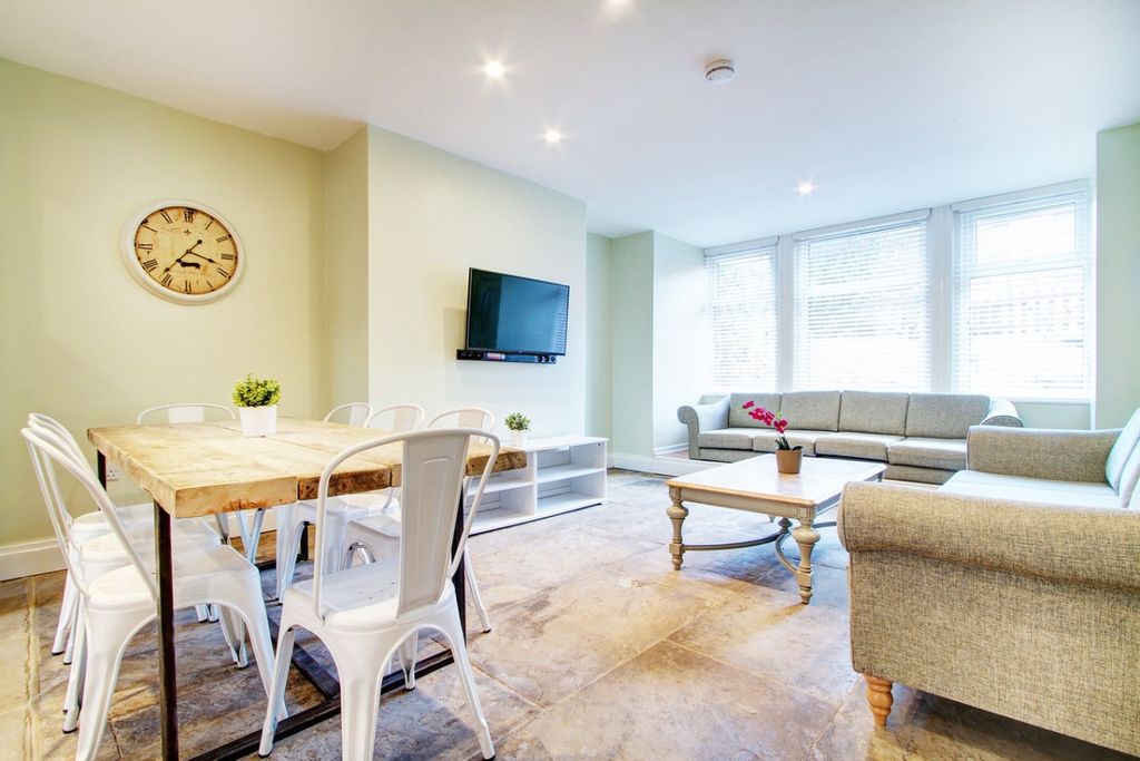 Property photo 1 of 22 Property Photo