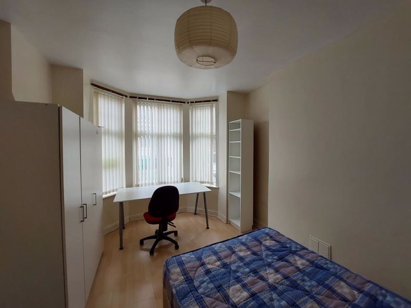 Property photo 3 of 7 Photo 8