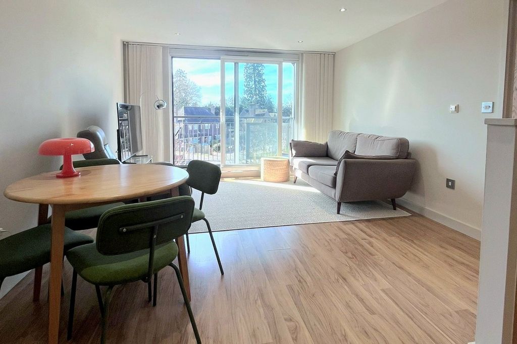 Property photo 3 of 11 Picture No. 19