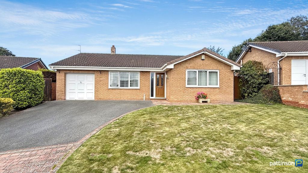 Property photo 1 of 30