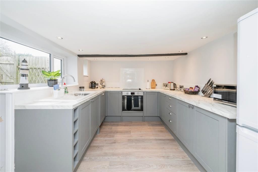 Property photo 3 of 5