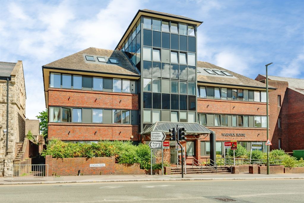 Property photo 1 of 8