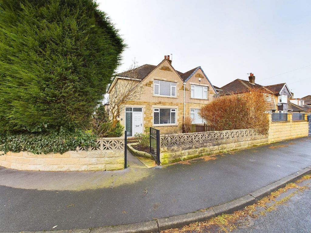 Property photo 1 of 16 External