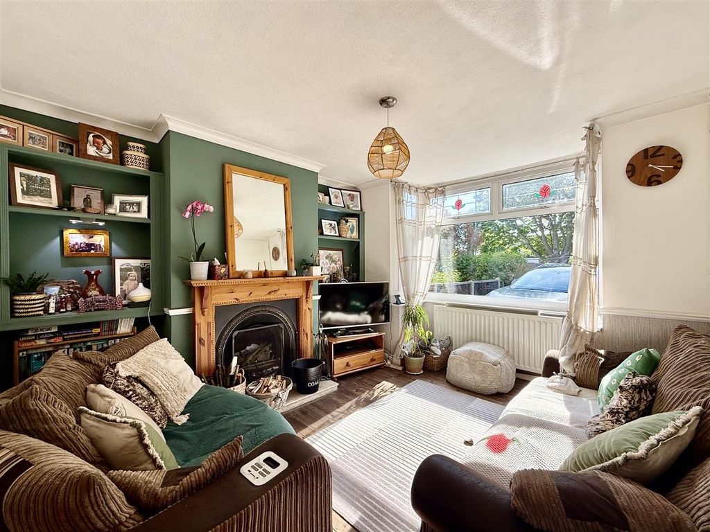 Property photo 2 of 21 2