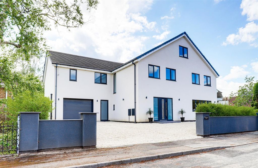 Property photo 1 of 14 Day - Front.Jpg