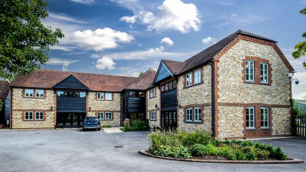 Property photo 1 of 4 18D Croft Drive - August 2023.Jpg