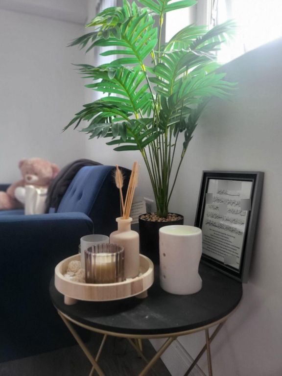 Property photo 2 of 12 Photo 1