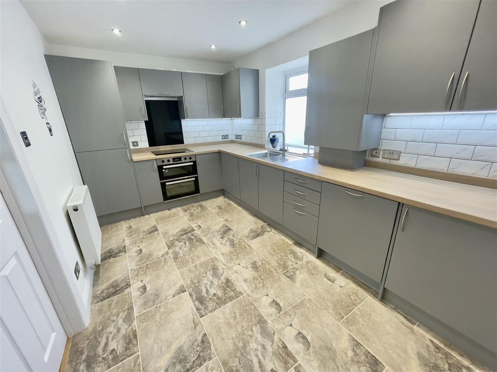 Property photo 3 of 16 Img_6307 2.Jpg
