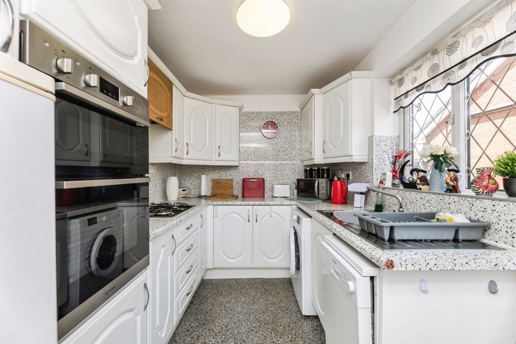 Property photo 3 of 16