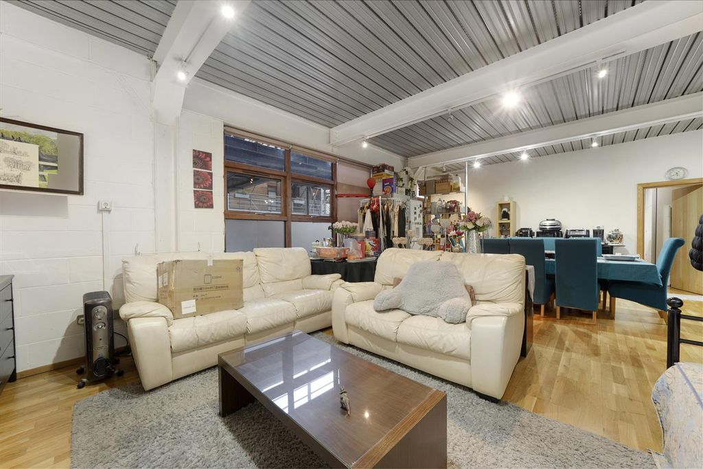 Property photo 3 of 14 Reception