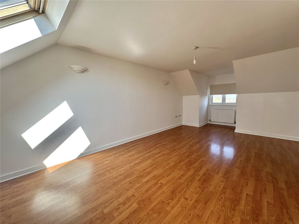 Property photo 3 of 10 Picture No. 03