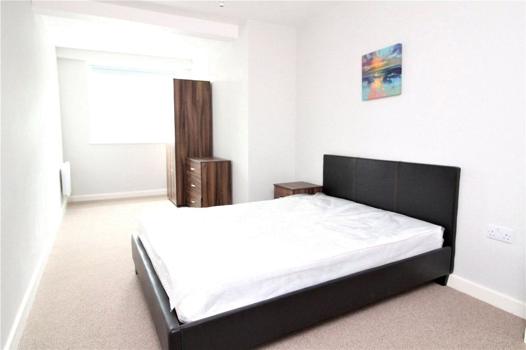 Property photo 3 of 6 Picture No. 10