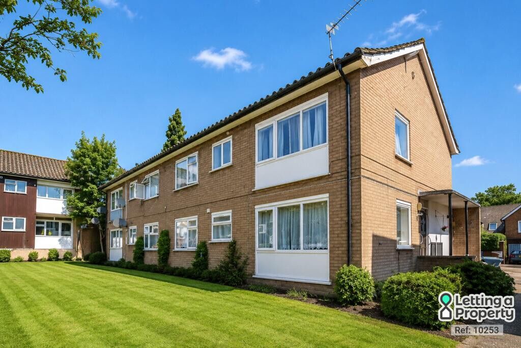 Property photo 1 of 12