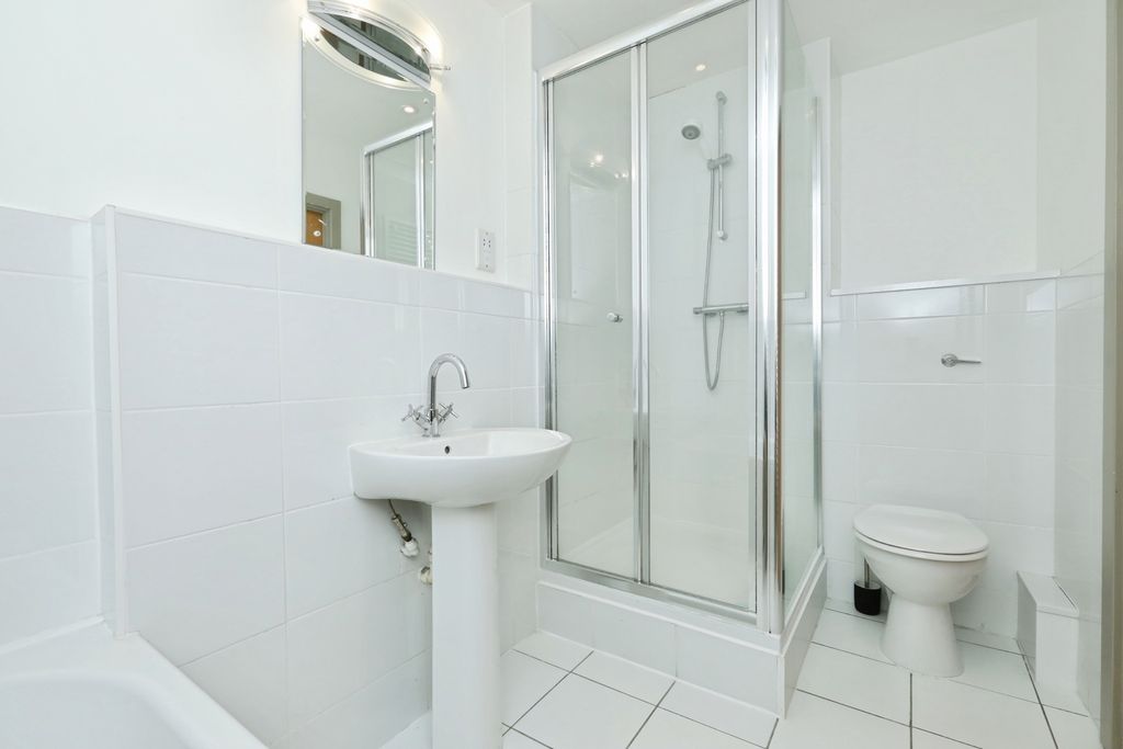 Additional image 16 of 2 bed flat for saleWoofindin Avenue, Sheffield, South Yorkshire S11
