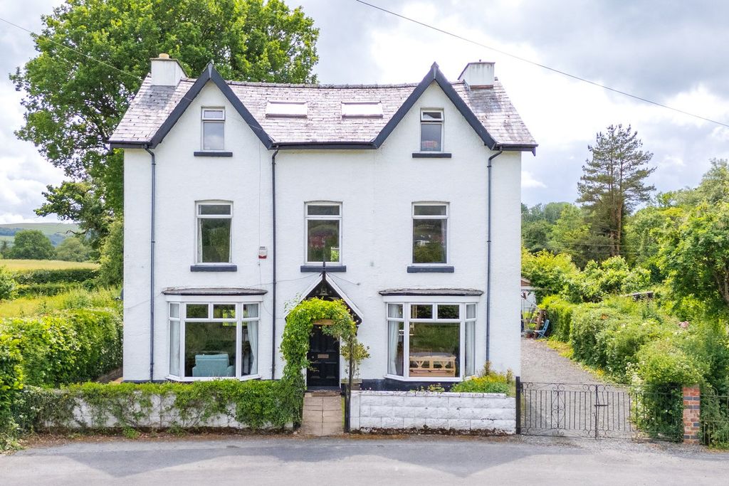 Property photo 1 of 57