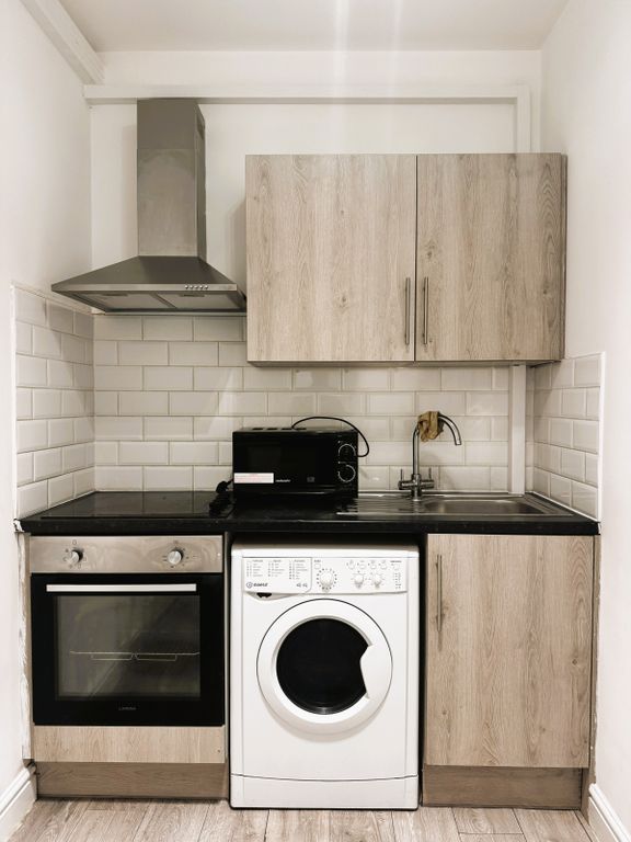 Property photo 3 of 7 Gallery