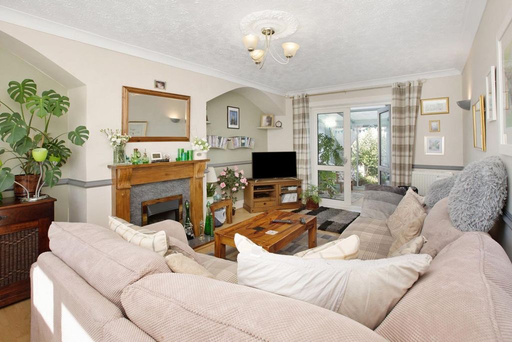 Property photo 3 of 14