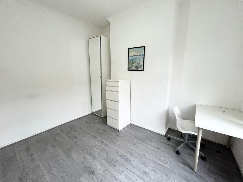 Property photo 2 of 8 Photo 8