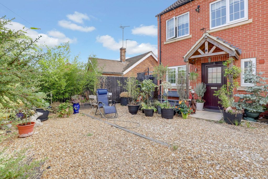 Property photo 1 of 22