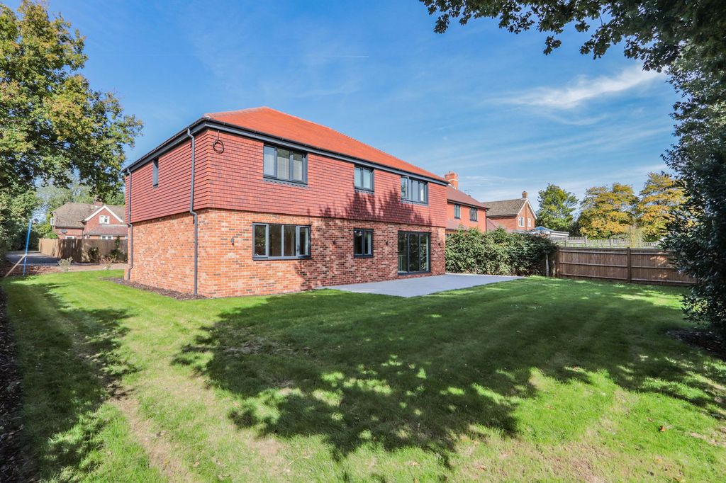 Property photo 1 of 23