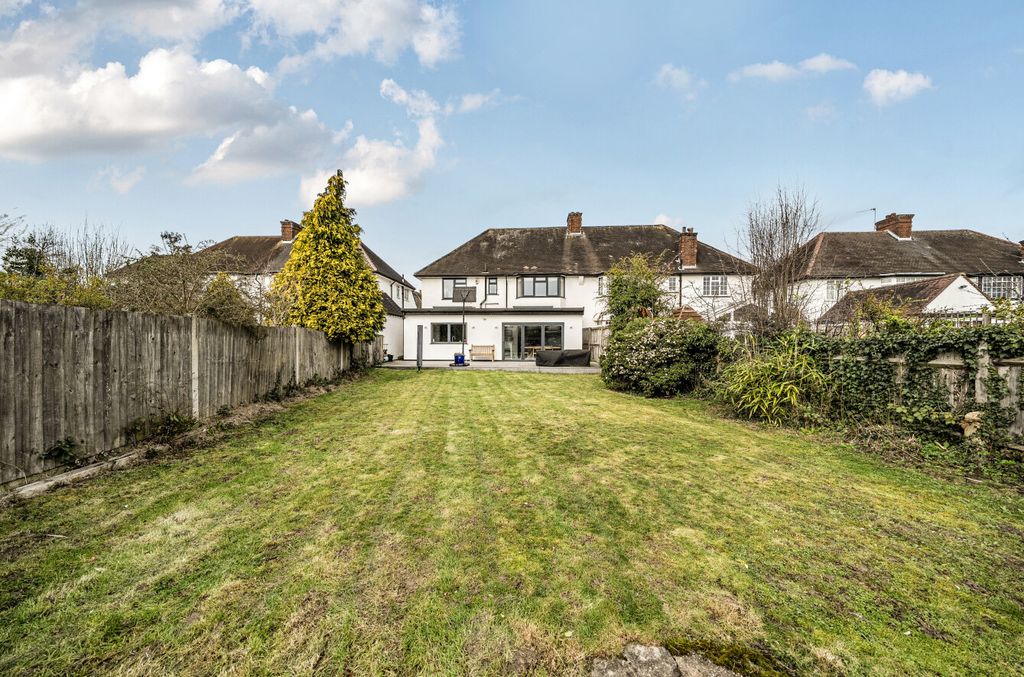 Property photo 2 of 24 1430423-4-69B4437...