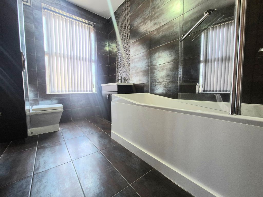 Property photo 2 of 10 Image