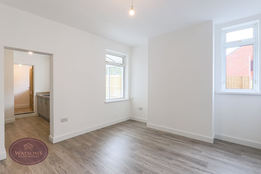 Property photo 3 of 26