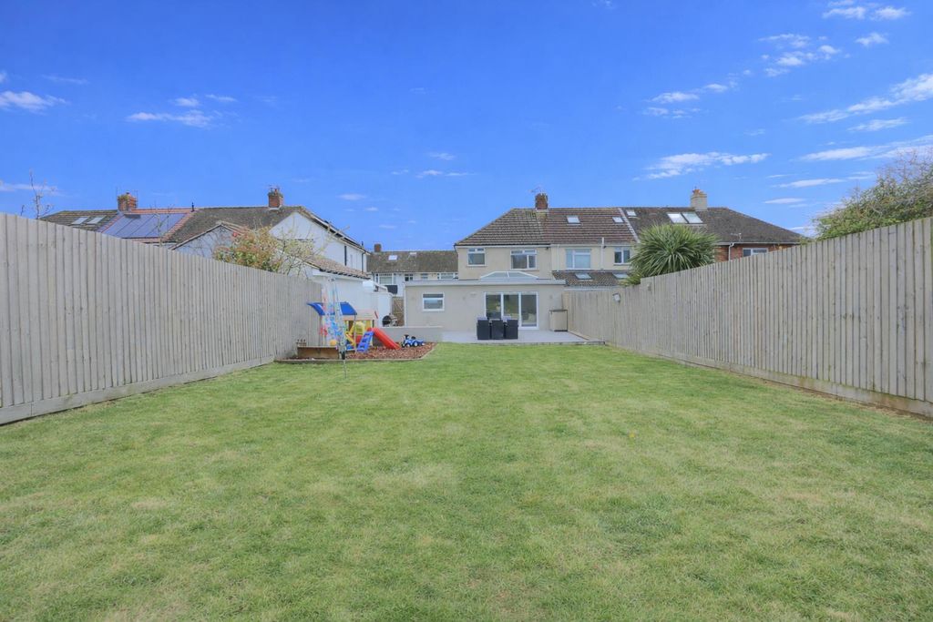 Property photo 2 of 24