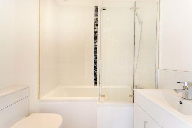 Property photo 3 of 7 Bathroom