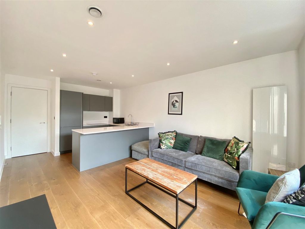 Property photo 2 of 13