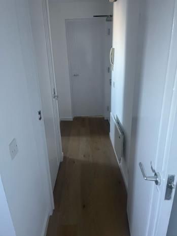 Property photo 2 of 12 33 The Old Mill