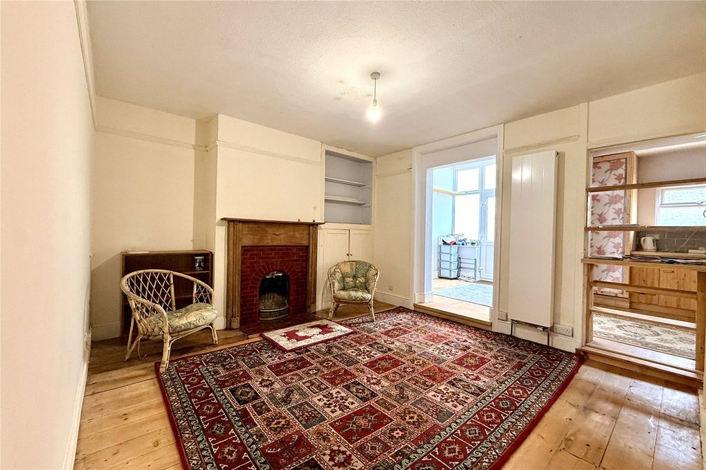 Property photo 3 of 21 Picture No. 52
