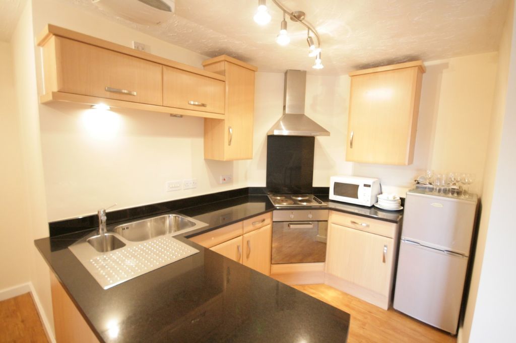 Property photo 3 of 6