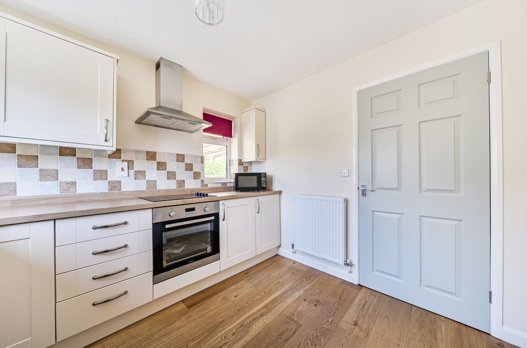 Property photo 3 of 19 1469741-16-6A1Ad1...