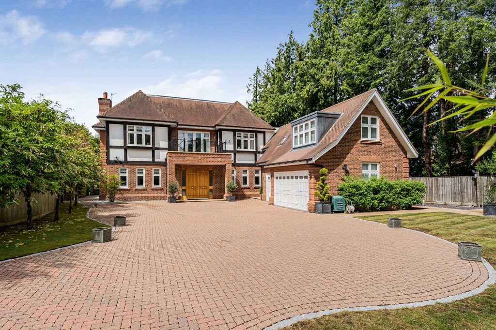 Property photo 1 of 7