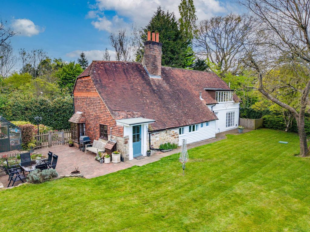 Property photo 1 of 18