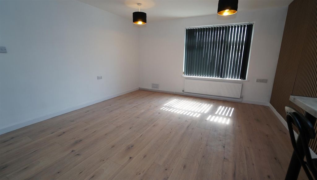 Property photo 3 of 12 Dsc01415.Jpg