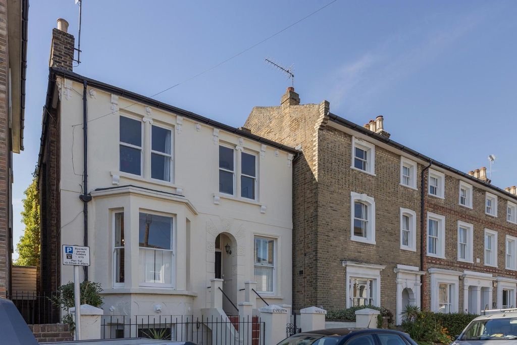 Property photo 2 of 10 4762842